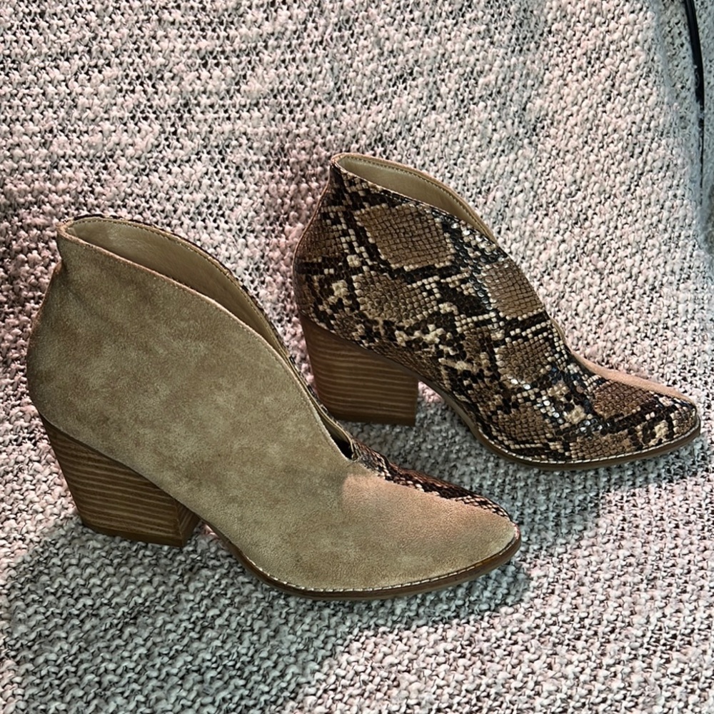 Coconut by Matisse Hunny Ankle Bootie Faux Half Suede and Half Snake Size 6.5